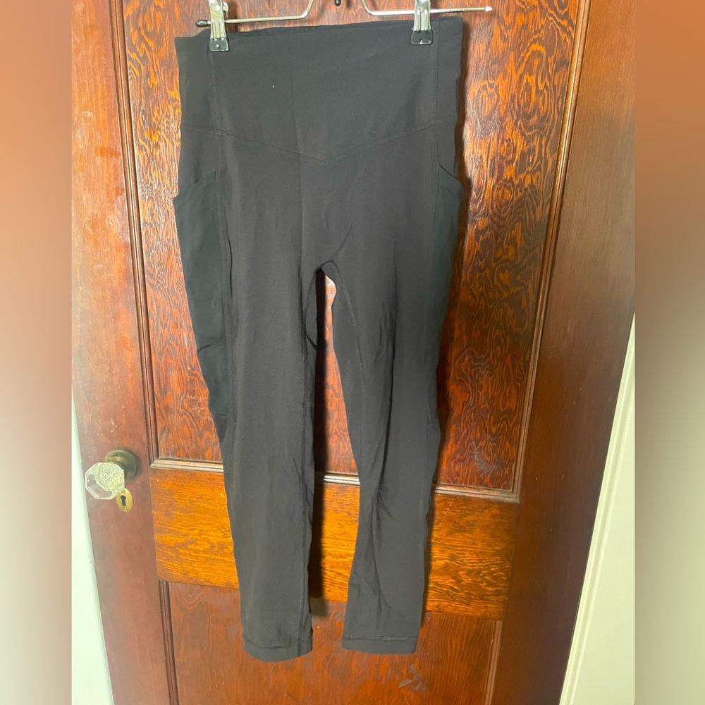 Lululemon fast and free like new size 6 black legging